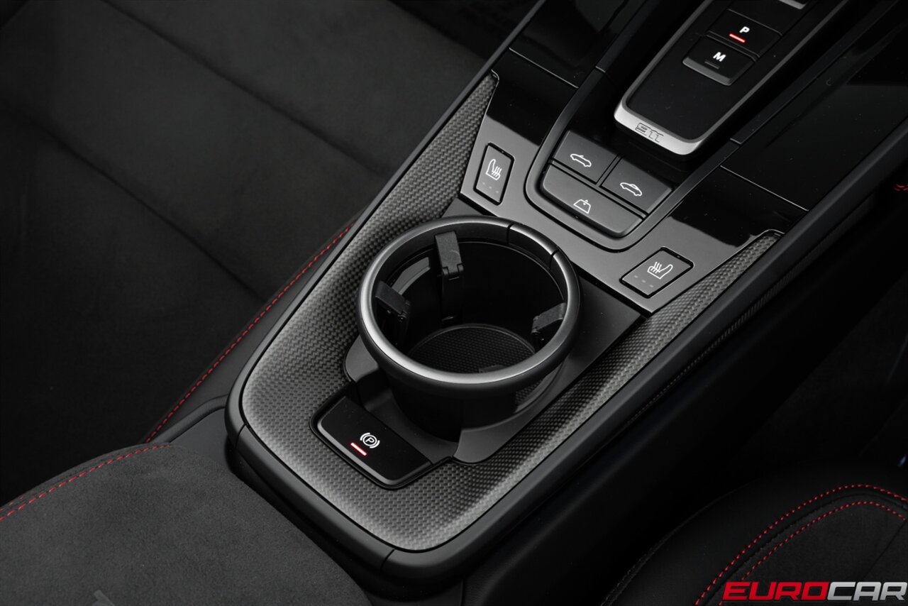 2025 Porsche 911 Carrera 4 GTS  *PAINT TO SAMPLE * SPORT DESIGN PACKAGE * GTS INTERIOR PACKAGE* - Photo 39 - Costa Mesa, CA 92626