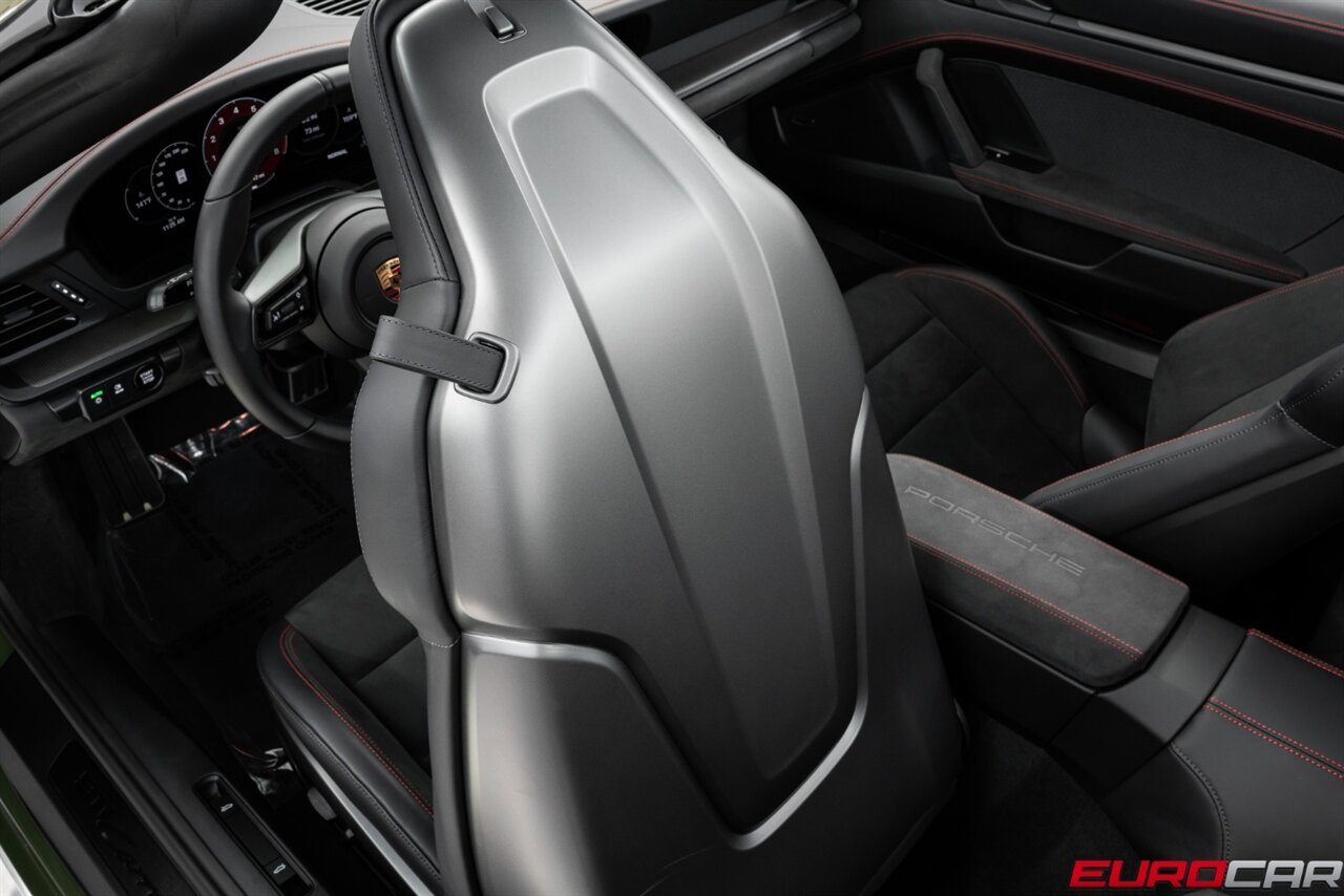 2025 Porsche 911 Carrera 4 GTS  *PAINT TO SAMPLE * SPORT DESIGN PACKAGE * GTS INTERIOR PACKAGE* - Photo 47 - Costa Mesa, CA 92626