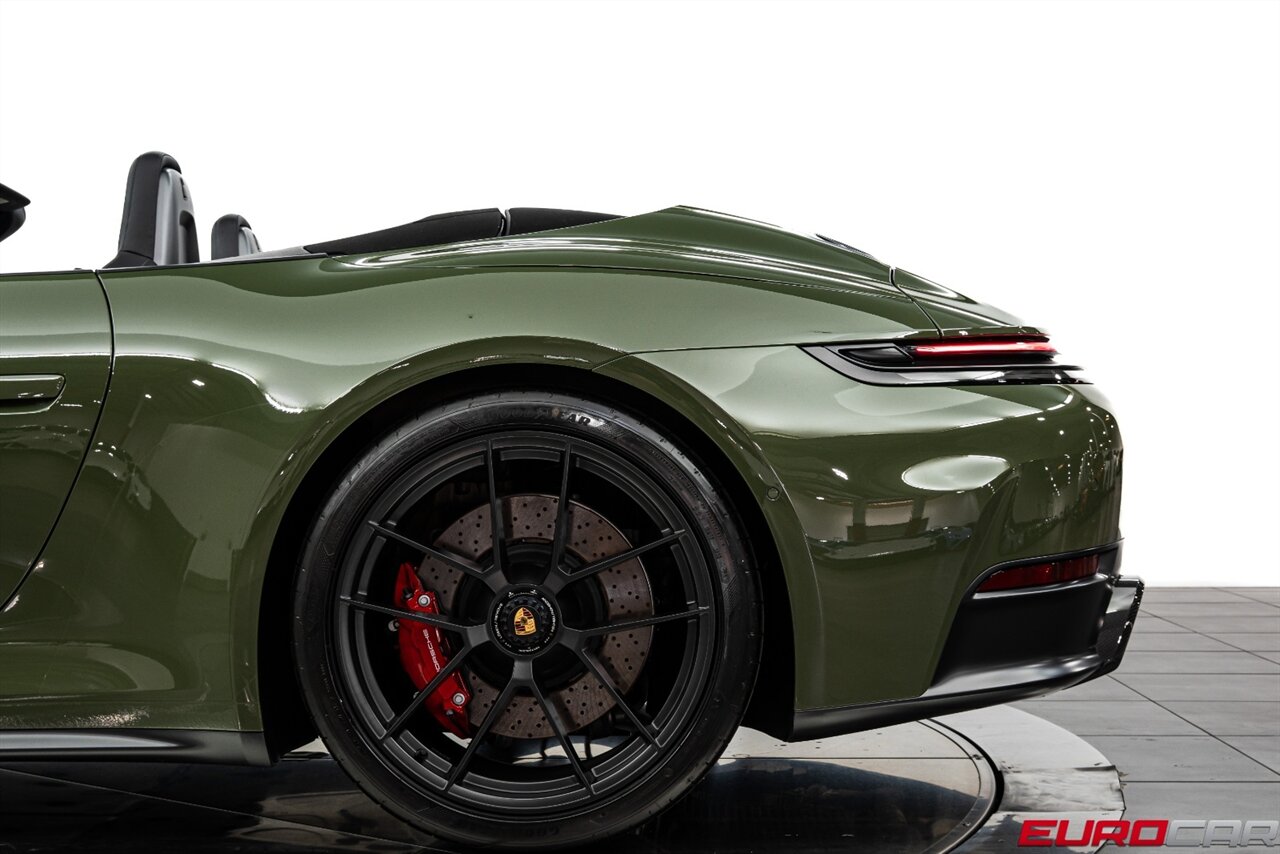 2025 Porsche 911 Carrera 4 GTS  *PAINT TO SAMPLE * SPORT DESIGN PACKAGE * GTS INTERIOR PACKAGE* - Photo 20 - Costa Mesa, CA 92626