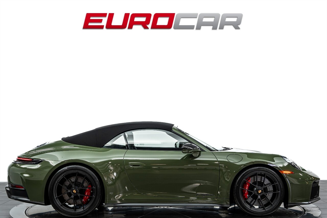 2025 Porsche 911 Carrera 4 GTS  *PAINT TO SAMPLE * SPORT DESIGN PACKAGE * GTS INTERIOR PACKAGE* - Photo 8 - Costa Mesa, CA 92626