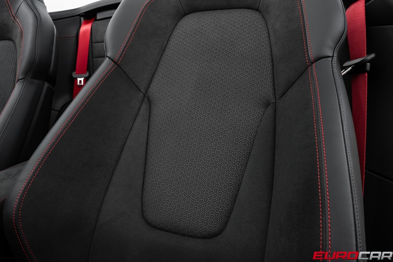 2025 Porsche 911 Carrera 4 GTS  *PAINT TO SAMPLE * SPORT DESIGN PACKAGE * GTS INTERIOR PACKAGE* - Photo 49 - Costa Mesa, CA 92626