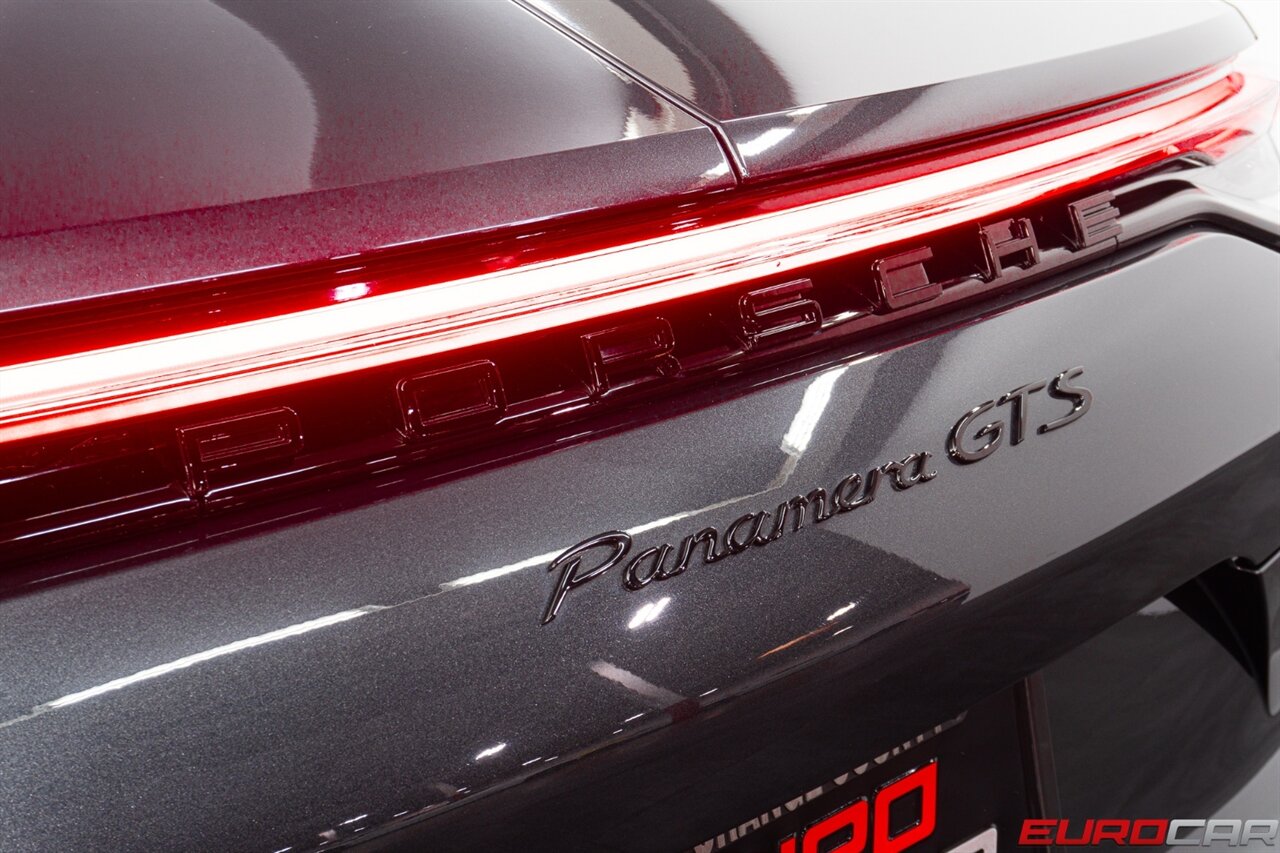 2021 Porsche Panamera GTS  *PREMIUM PACKAGE * CARBON FIBER * FULL ASSISTANCE PACKAGE* - Photo 19 - Costa Mesa, CA 92626