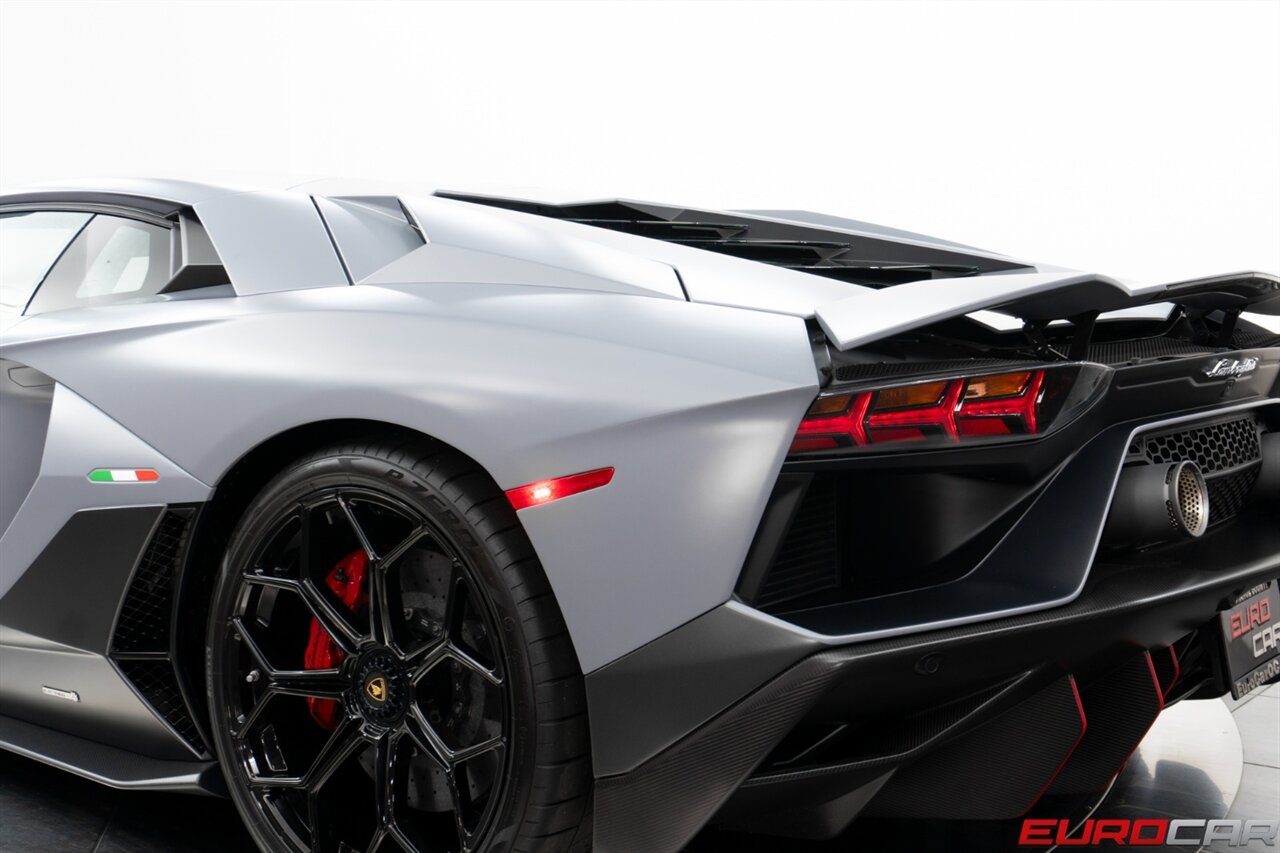 2022 Lamborghini Aventador LP 780-4 Ultimae  *$17,500 FACTORY MATTE * CARBON FIBER OPTIONS* - Photo 13 - Costa Mesa, CA 92626