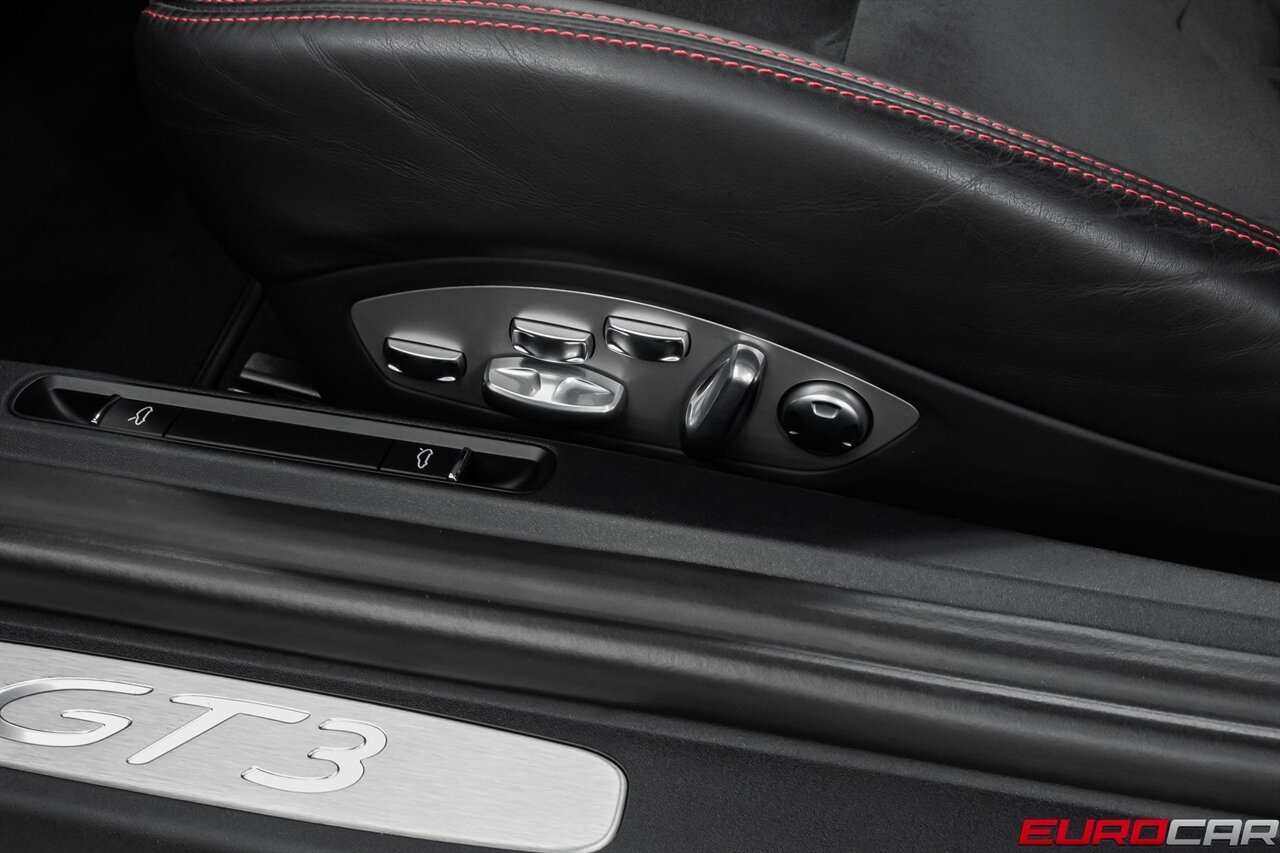 2019 Porsche 911 GT3 *FRONT AXLE LIFT * ADAPTIVE SPORT SEATS PLUS*   - Photo 48 - Costa Mesa, CA 92626