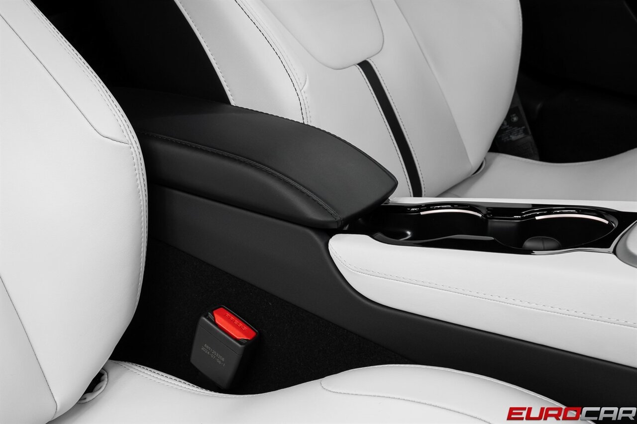 2025 Lotus Emira *6-SPEED MANUAL * NEW CAR*   - Photo 36 - Costa Mesa, CA 92626