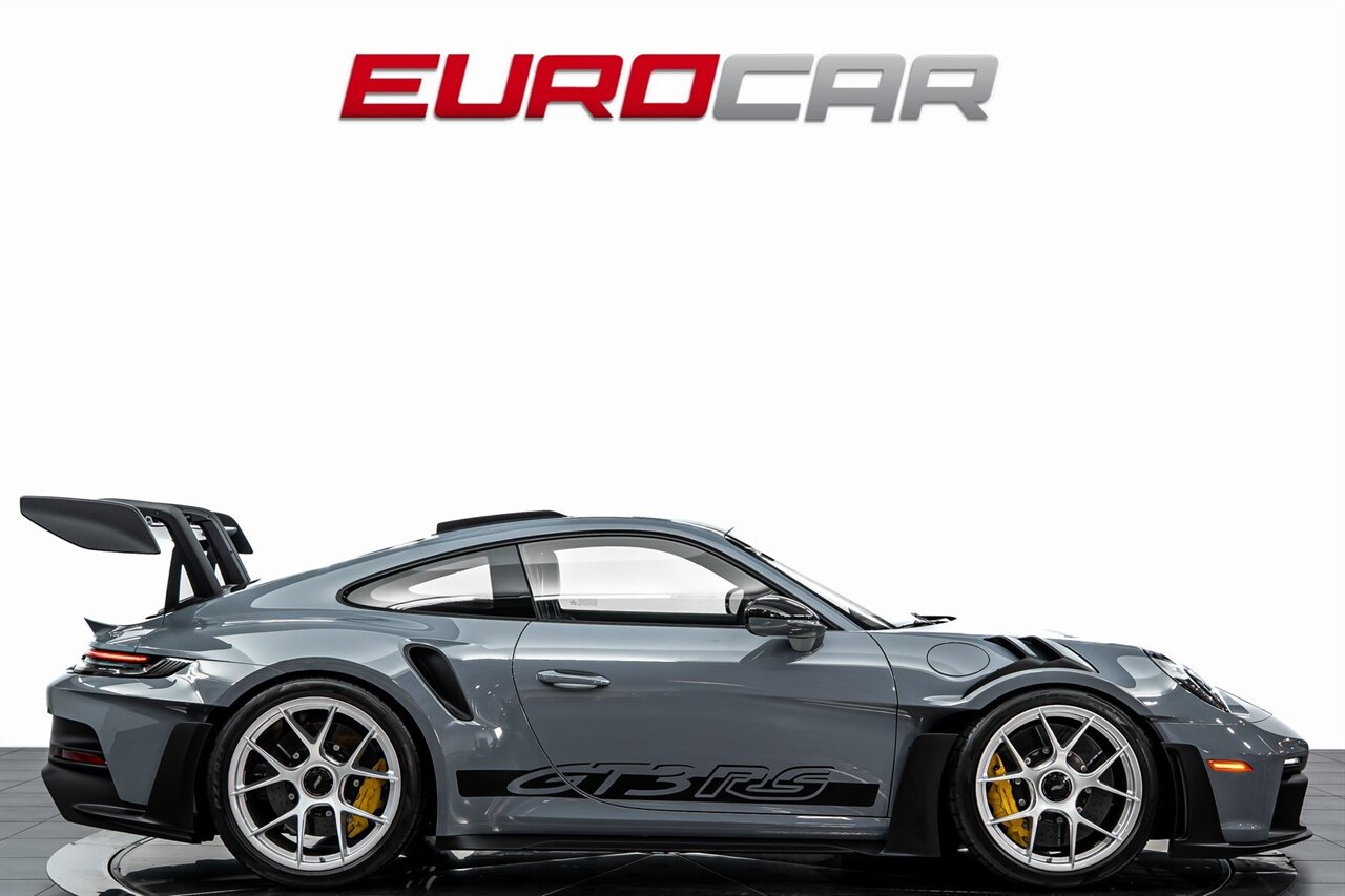 2025 Porsche 911 GT3 RS *WEISSACH PACKAGE * CARBON BUCKET SEATS*   - Photo 6 - Costa Mesa, CA 92626