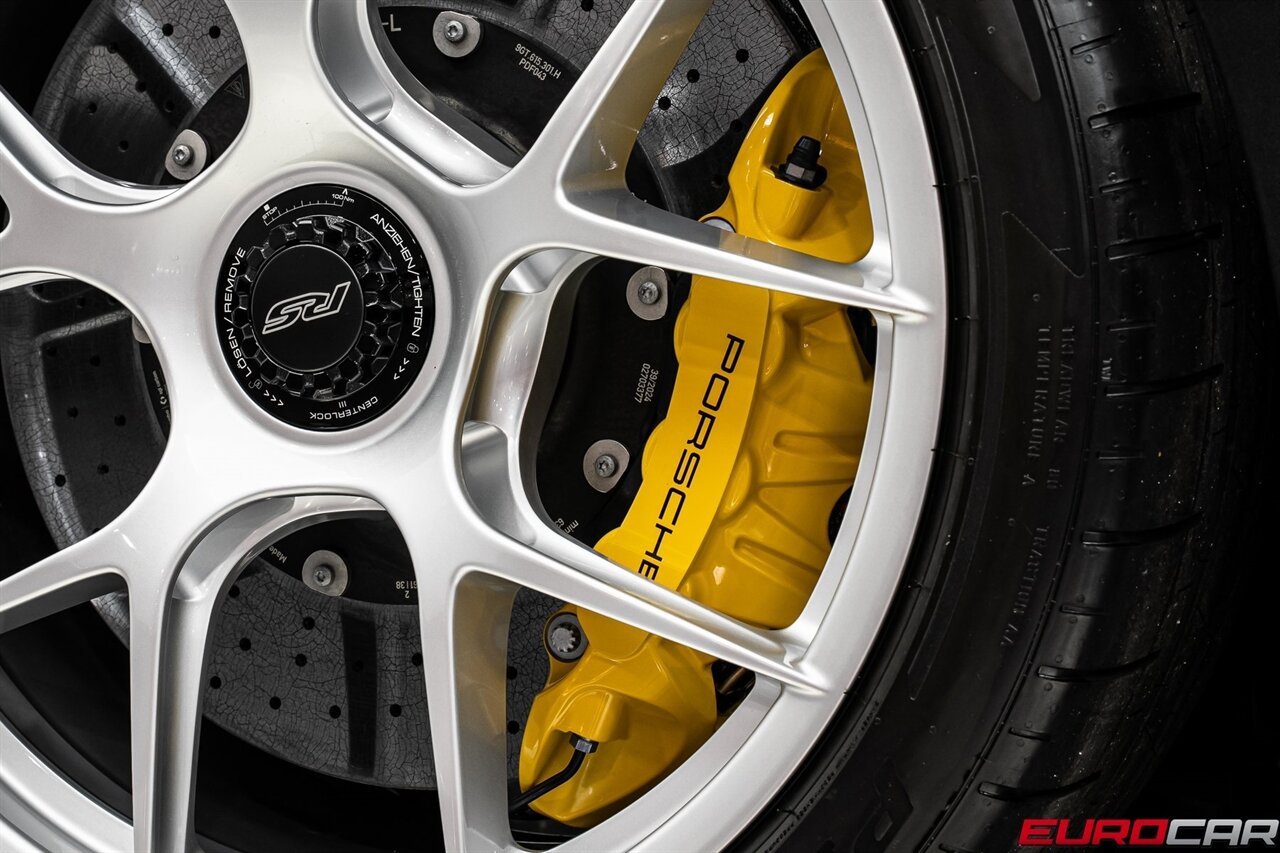 2025 Porsche 911 GT3 RS *WEISSACH PACKAGE * CARBON BUCKET SEATS*   - Photo 24 - Costa Mesa, CA 92626