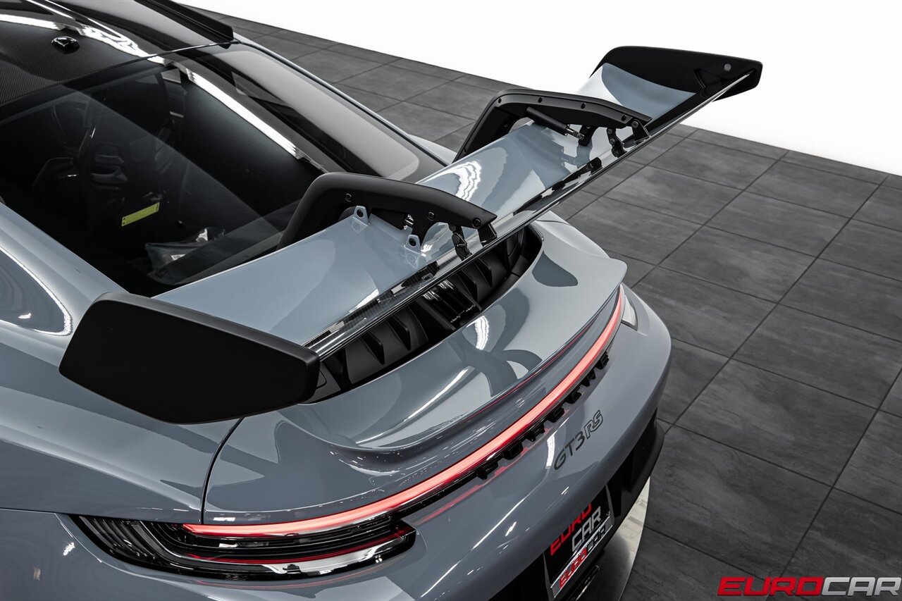 2025 Porsche 911 GT3 RS *WEISSACH PACKAGE * CARBON BUCKET SEATS*   - Photo 19 - Costa Mesa, CA 92626
