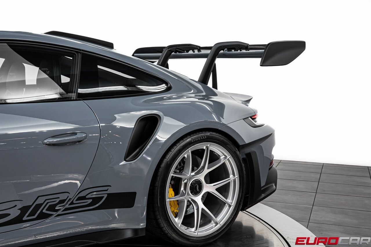 2025 Porsche 911 GT3 RS *WEISSACH PACKAGE * CARBON BUCKET SEATS*   - Photo 16 - Costa Mesa, CA 92626