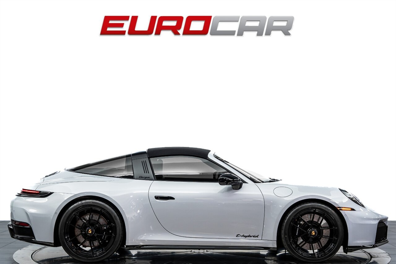 2025 Porsche 911 Targa 4 GTS *FRONT AXLE LIFT * PREMIUM PACKAGE* - Photo 8 - Costa Mesa, CA 92626