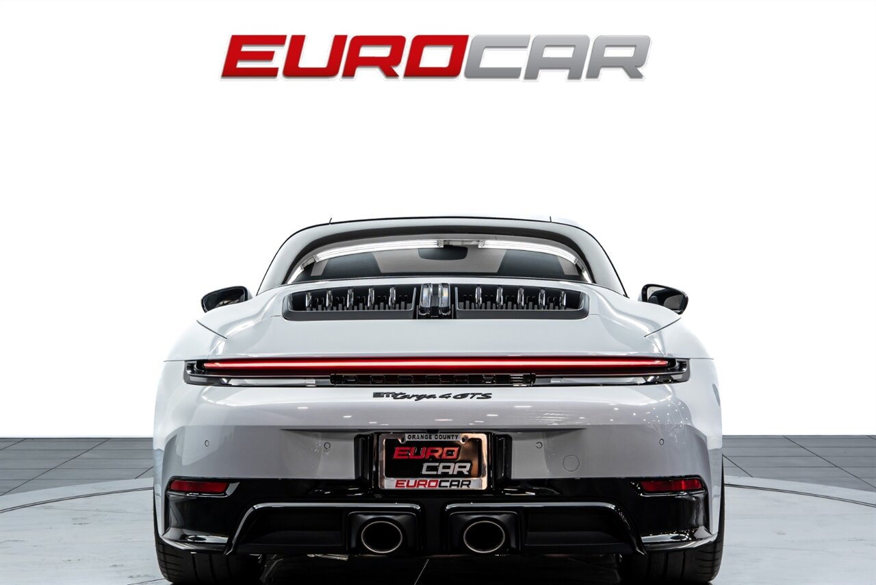 2025 Porsche 911 Targa 4 GTS *FRONT AXLE LIFT * PREMIUM PACKAGE* - Photo 5 - Costa Mesa, CA 92626