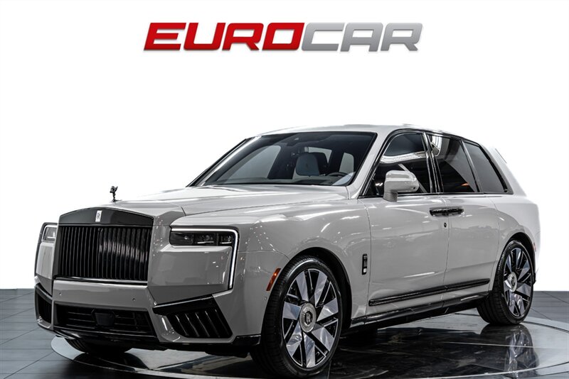 2025 Rolls-Royce Cullinan  *STARLIGHT HEADLINER * IMMACULATE CONDITION*