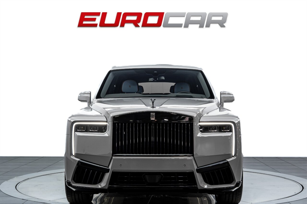 2025 Rolls-Royce Cullinan  *STARLIGHT HEADLINER * IMMACULATE CONDITION* - Photo 10 - Costa Mesa, CA 92626