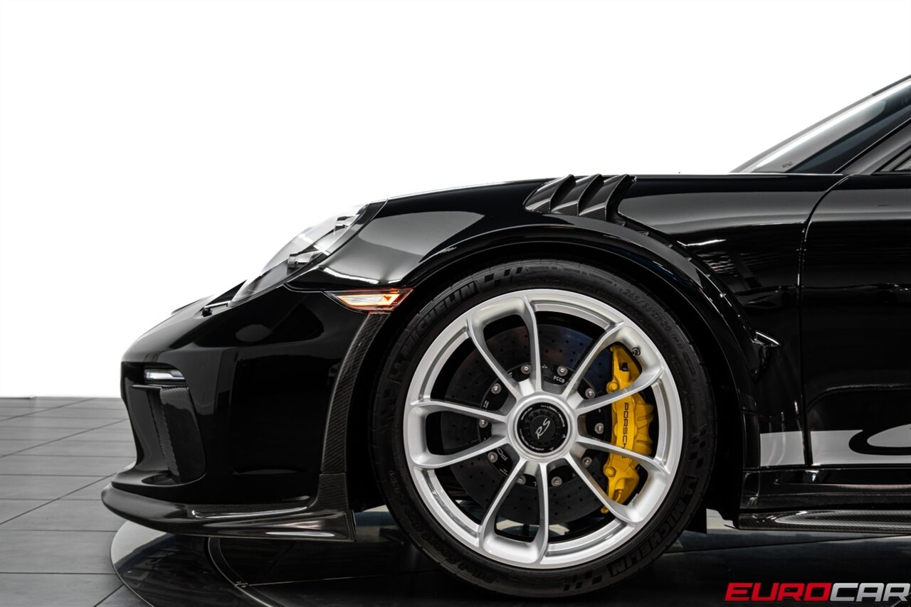 2019 Porsche 911 GT3 RS *WEISSACH PACKAGE * HUGE CARBON OPTIONS * FRONT AXLE LIFT* - Photo 18 - Costa Mesa, CA 92626