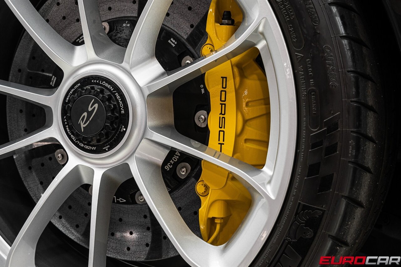 2019 Porsche 911 GT3 RS *WEISSACH PACKAGE * HUGE CARBON OPTIONS * FRONT AXLE LIFT* - Photo 34 - Costa Mesa, CA 92626