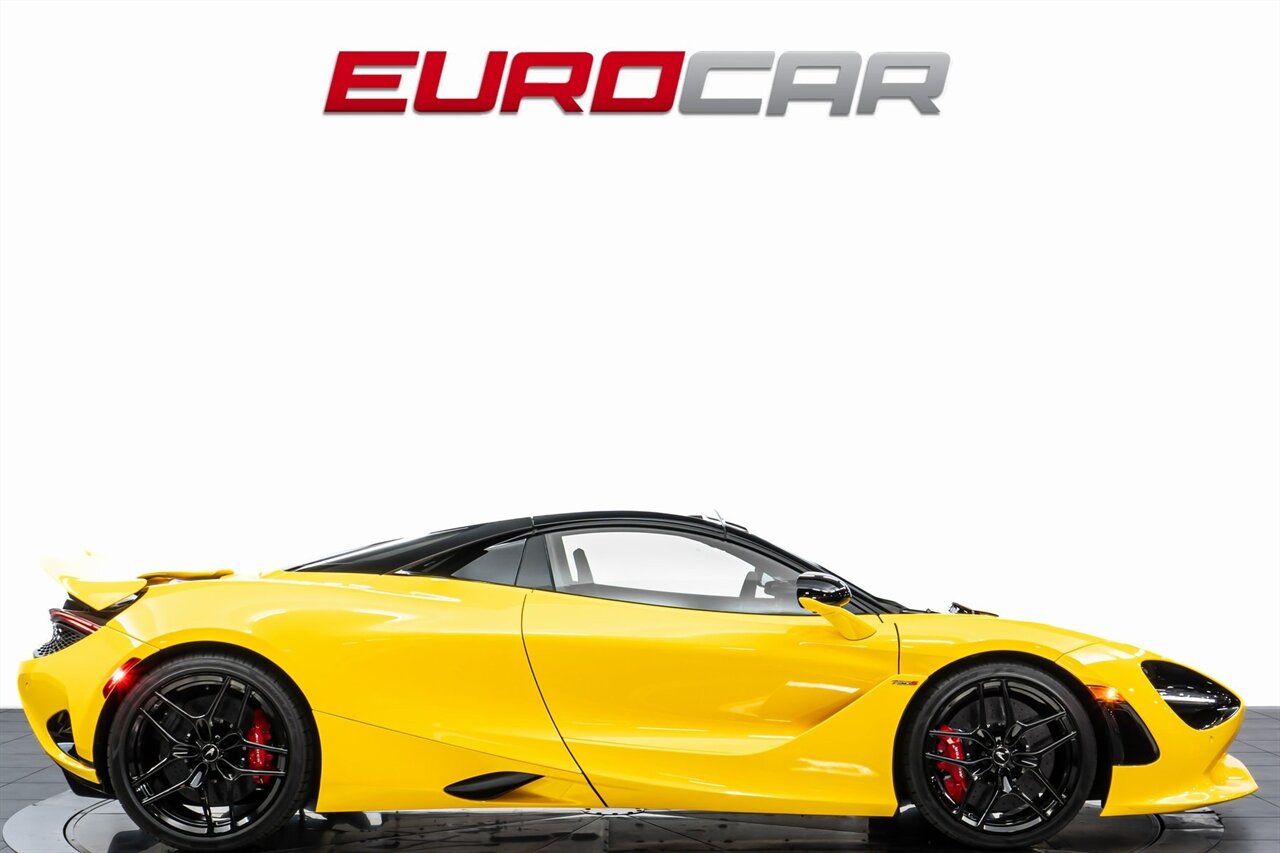 2024 McLaren 750S Spider  *JUST OVER 100 MILES * BEAUTIFUL SPEC* - Photo 8 - Costa Mesa, CA 92626