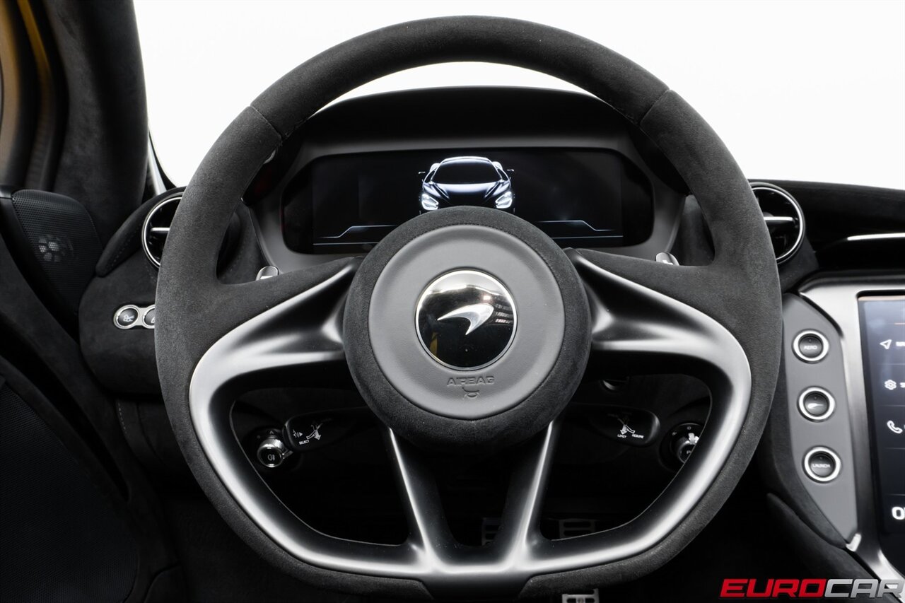 2024 McLaren 750S Spider  *JUST OVER 100 MILES * BEAUTIFUL SPEC* - Photo 33 - Costa Mesa, CA 92626