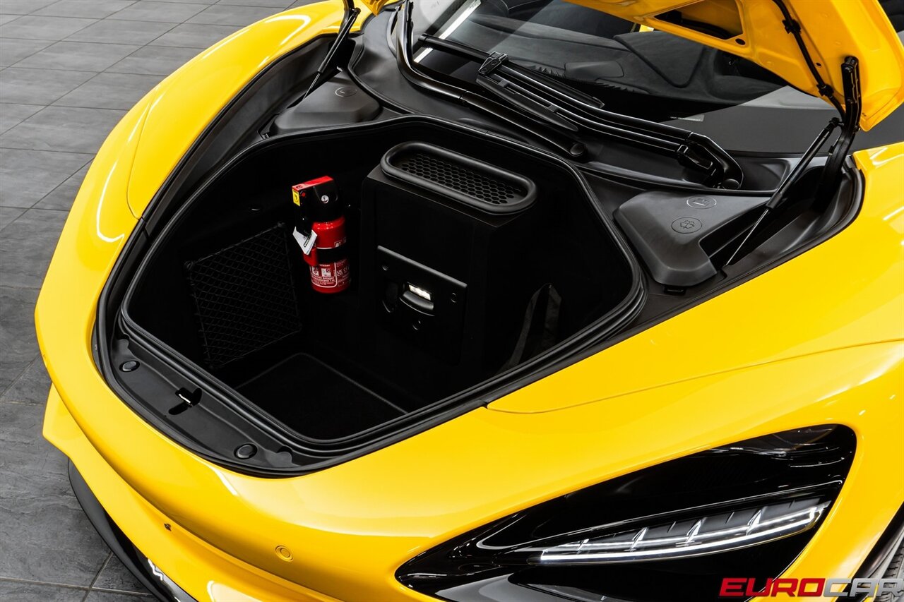 2024 McLaren 750S Spider  *JUST OVER 100 MILES * BEAUTIFUL SPEC* - Photo 12 - Costa Mesa, CA 92626