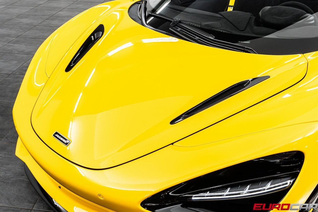 2024 McLaren 750S Spider  *JUST OVER 100 MILES * BEAUTIFUL SPEC* - Photo 11 - Costa Mesa, CA 92626