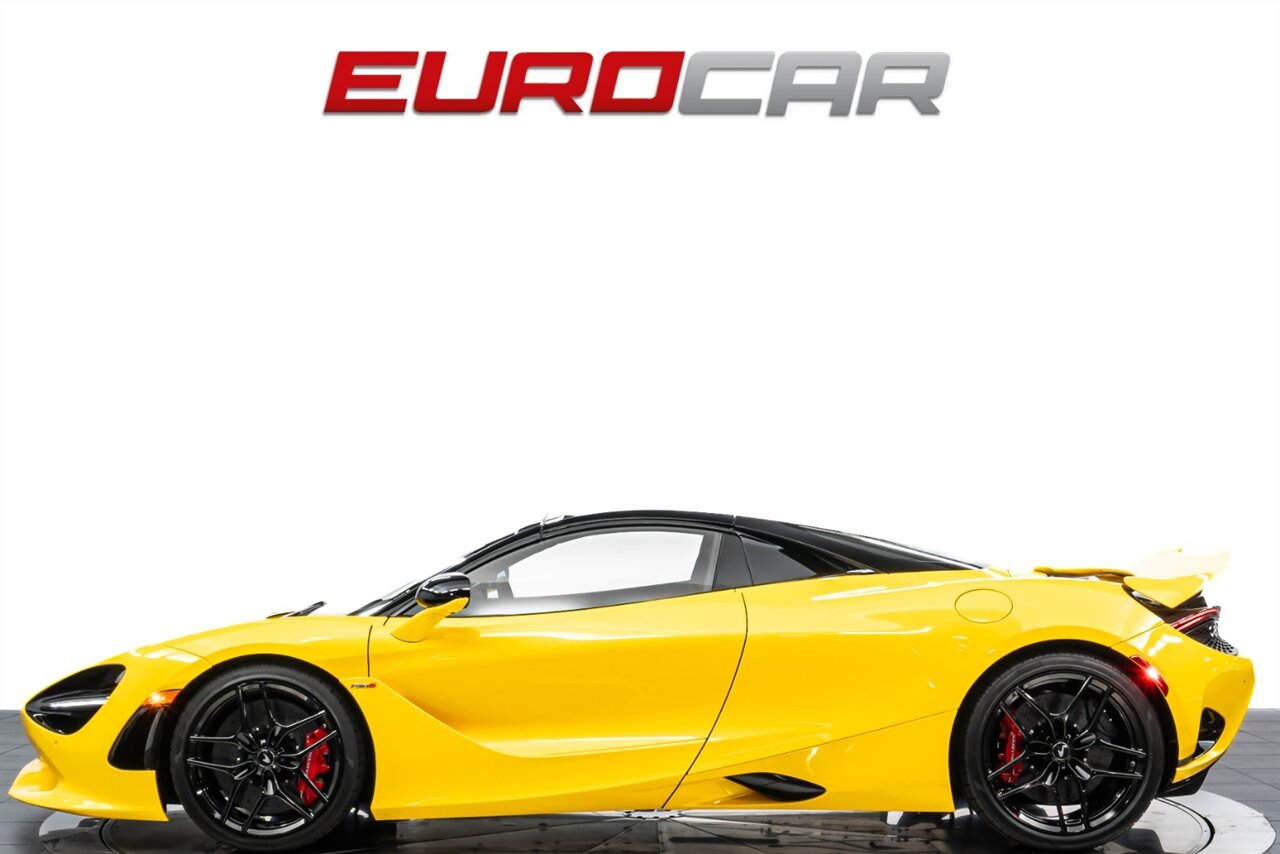 2024 McLaren 750S Spider *JUST OVER 100 MILES * BEAUTIFUL SPEC* - Photo 3 - Costa Mesa, CA 92626
