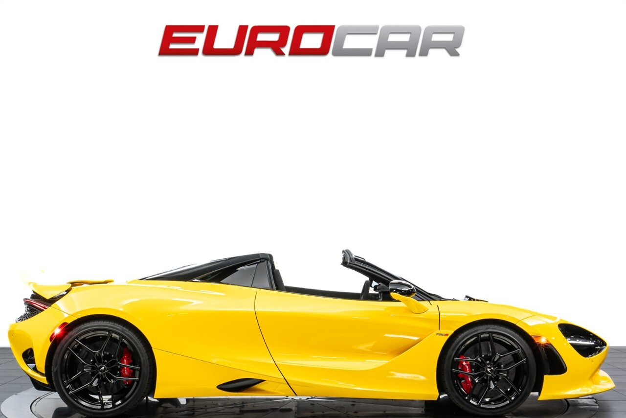 2024 McLaren 750S Spider *JUST OVER 100 MILES * BEAUTIFUL SPEC* - Photo 7 - Costa Mesa, CA 92626
