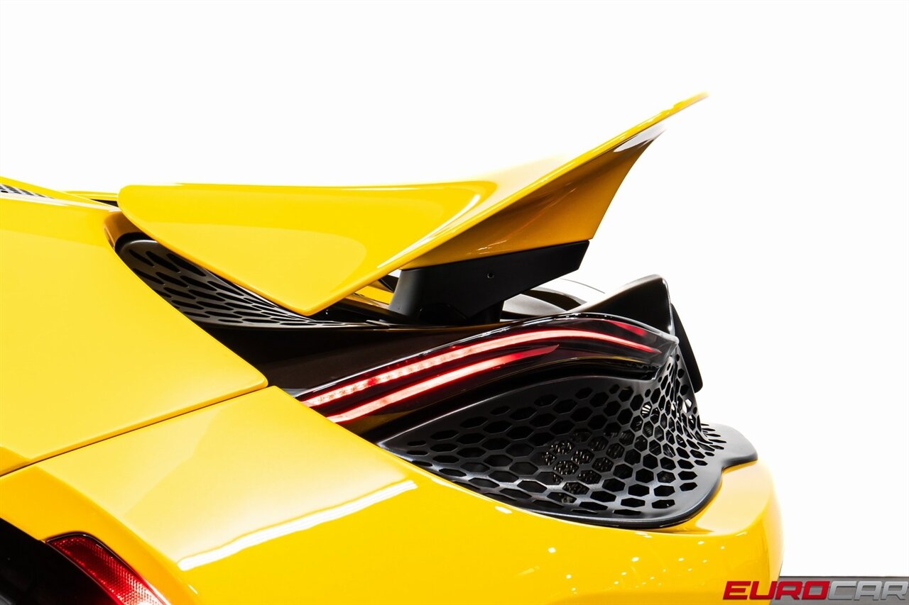 2024 McLaren 750S Spider  *JUST OVER 100 MILES * BEAUTIFUL SPEC* - Photo 21 - Costa Mesa, CA 92626