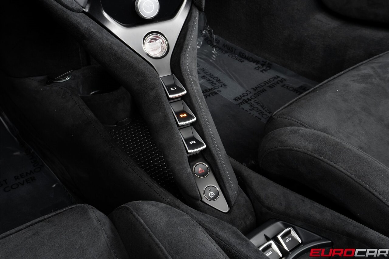 2024 McLaren 750S Spider  *JUST OVER 100 MILES * BEAUTIFUL SPEC* - Photo 35 - Costa Mesa, CA 92626