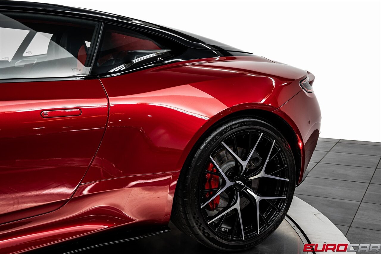 2024 Aston Martin DB12 V8  *HIGHLY OPTIONED* ONLY 3800 Pampered Miles* - Photo 15 - Costa Mesa, CA 92626