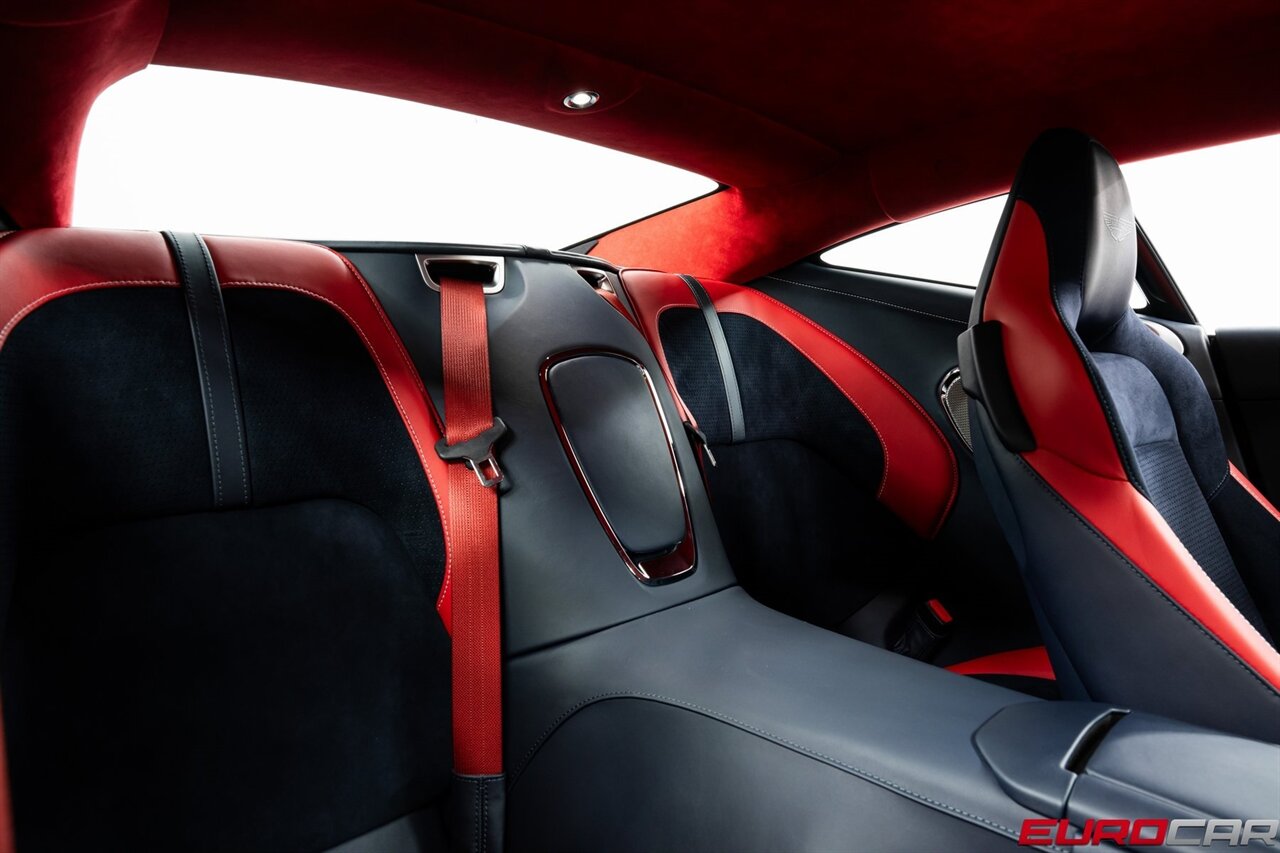 2024 Aston Martin DB12 V8  *HIGHLY OPTIONED* ONLY 3800 Pampered Miles* - Photo 36 - Costa Mesa, CA 92626