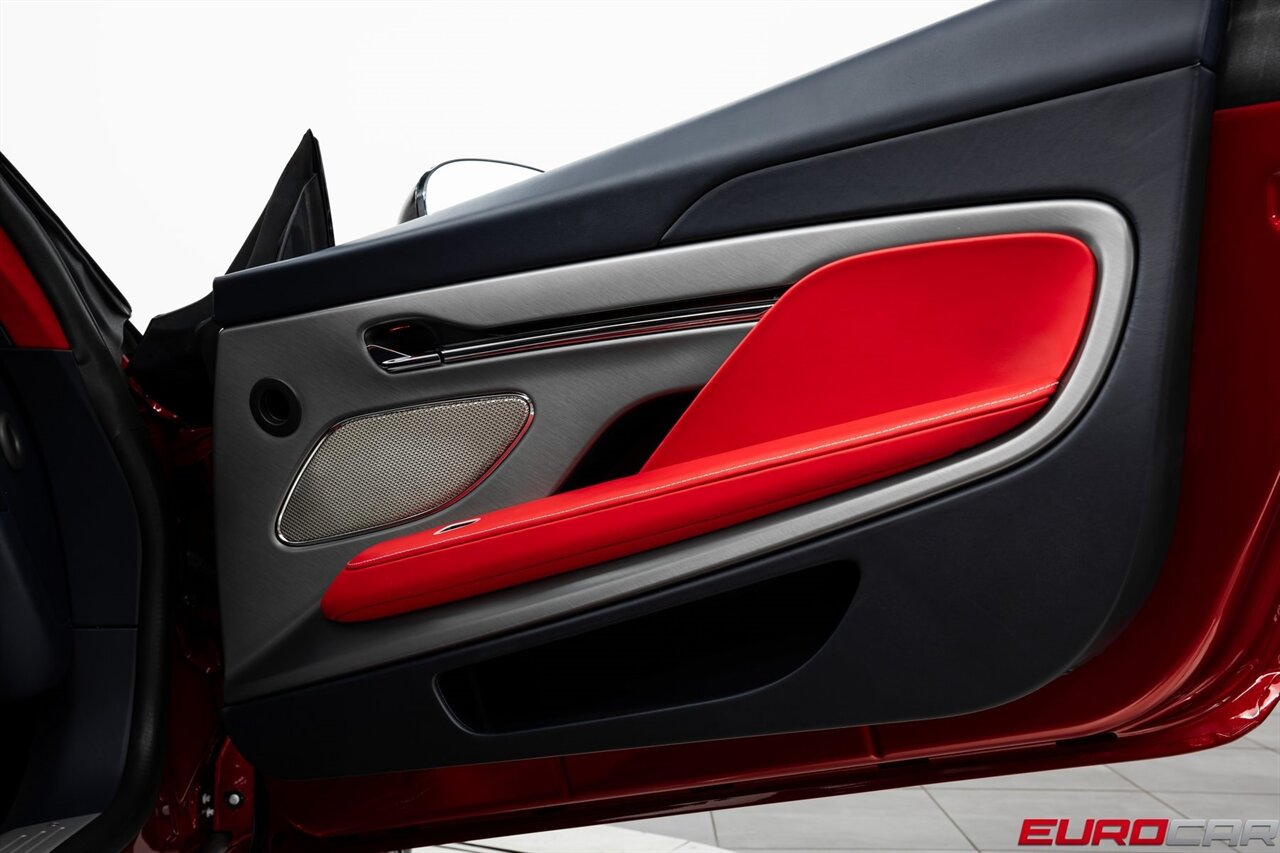 2024 Aston Martin DB12 V8  *HIGHLY OPTIONED* ONLY 3800 Pampered Miles* - Photo 23 - Costa Mesa, CA 92626