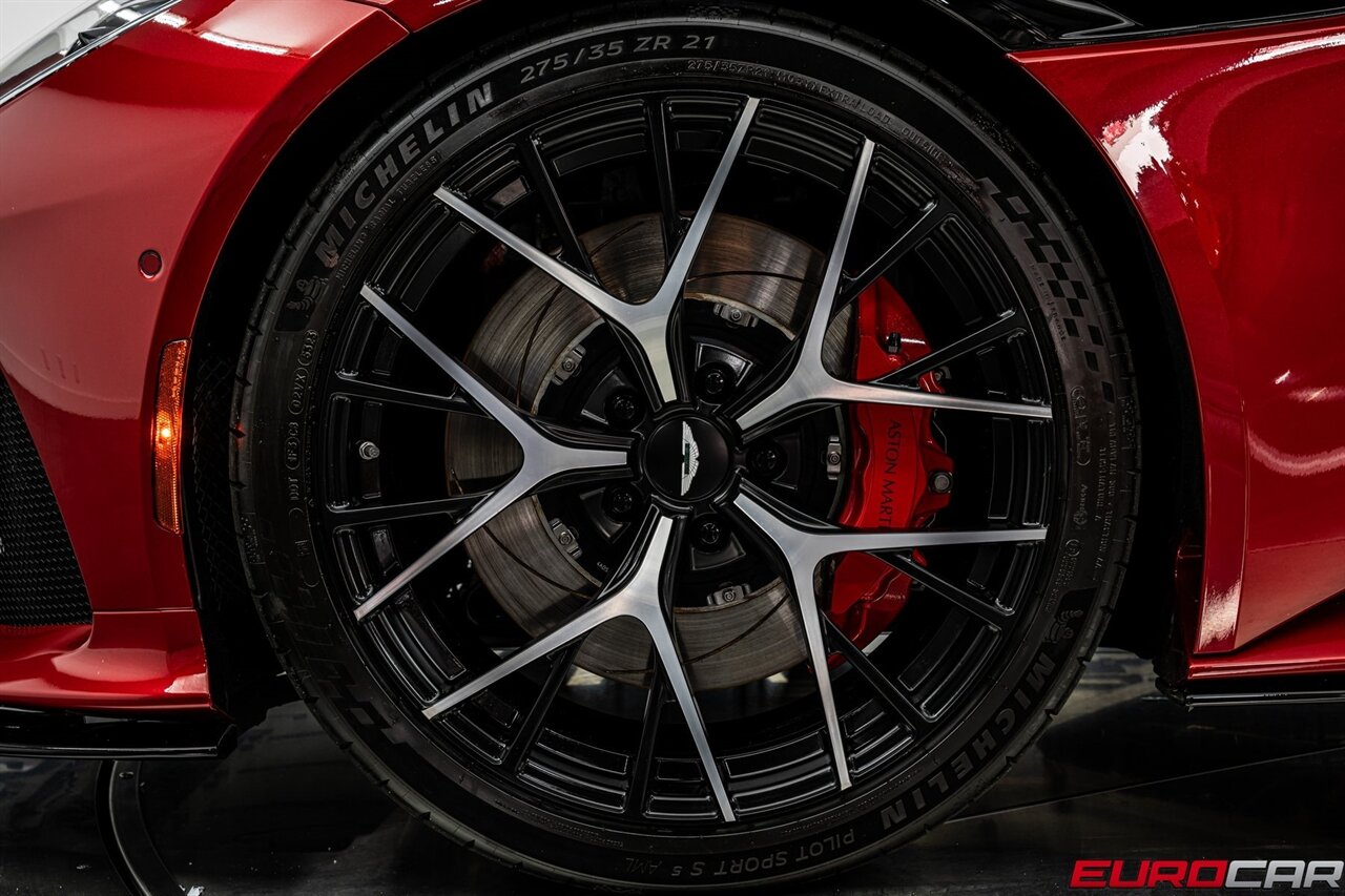 2024 Aston Martin DB12 V8  *HIGHLY OPTIONED* ONLY 3800 Pampered Miles* - Photo 21 - Costa Mesa, CA 92626