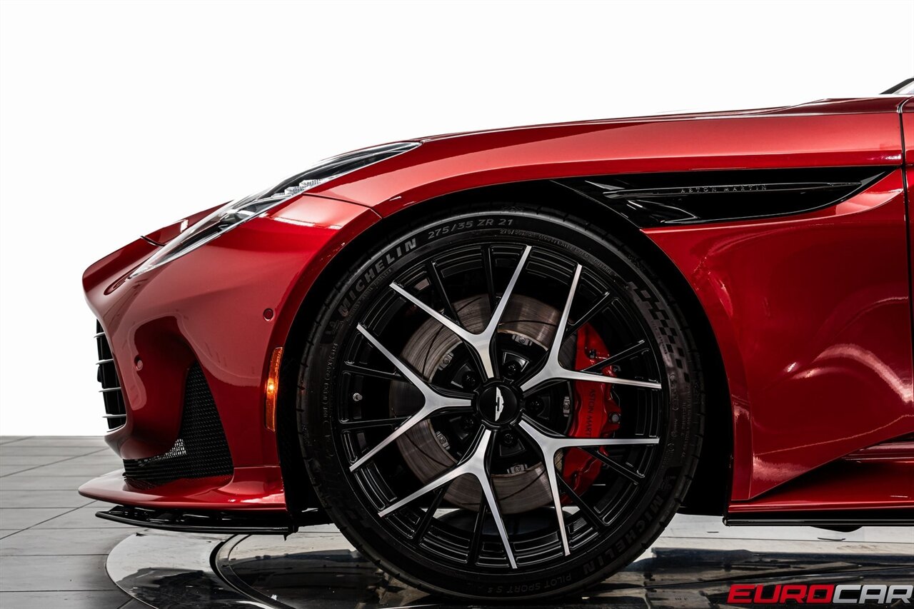 2024 Aston Martin DB12 V8  *HIGHLY OPTIONED* ONLY 3800 Pampered Miles* - Photo 14 - Costa Mesa, CA 92626