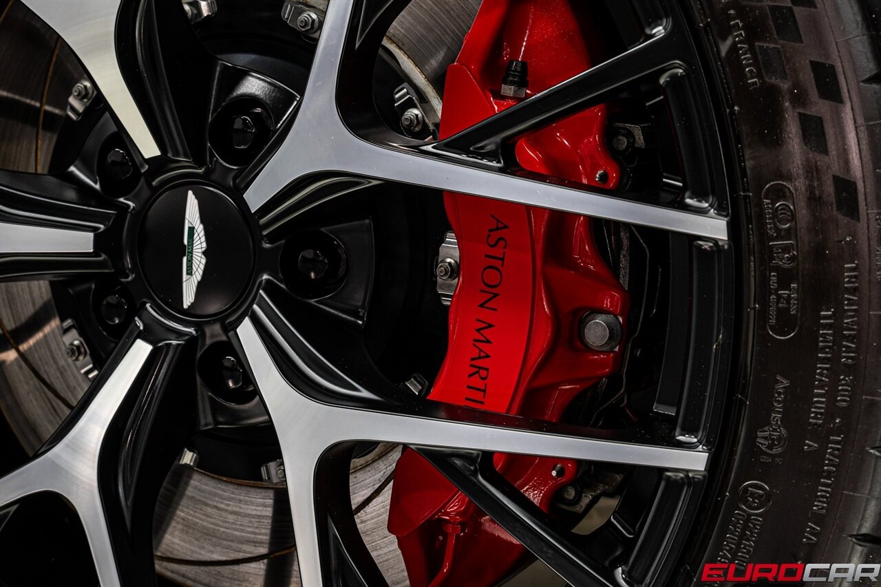 2024 Aston Martin DB12 V8  *HIGHLY OPTIONED* ONLY 3800 Pampered Miles* - Photo 22 - Costa Mesa, CA 92626