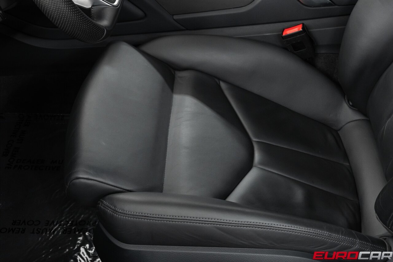 2022 Audi R8 5.2 V10 Performance RWD *CARBON FIBER SIDE BLADES * IMMACULATE CONDITION* - Photo 43 - Costa Mesa, CA 92626