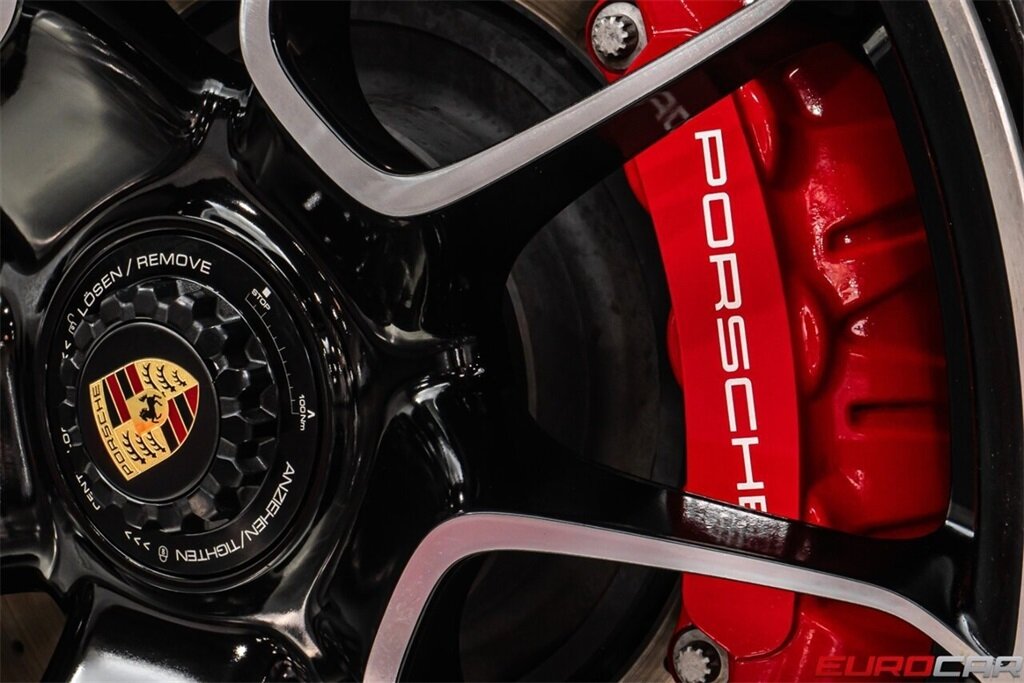 2021 Porsche 911 Turbo *SPORT EXHAUST SYSTEM * FRONT AXLE LIFT SYSTEM* - Photo 26 - Costa Mesa, CA 92626