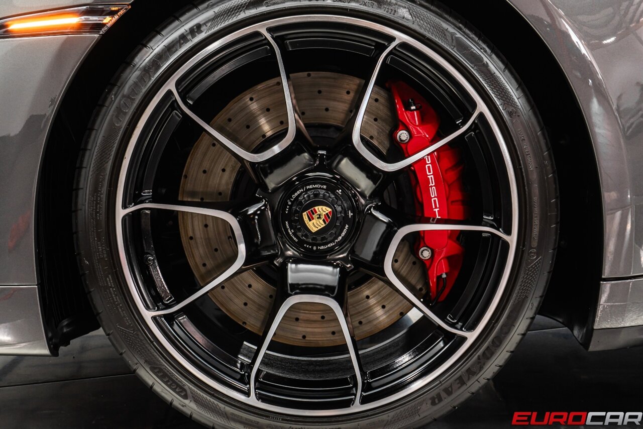 2021 Porsche 911 Turbo *SPORT EXHAUST SYSTEM * FRONT AXLE LIFT SYSTEM* - Photo 25 - Costa Mesa, CA 92626