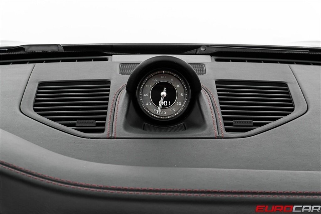 2021 Porsche 911 Turbo *SPORT EXHAUST SYSTEM * FRONT AXLE LIFT SYSTEM* - Photo 33 - Costa Mesa, CA 92626