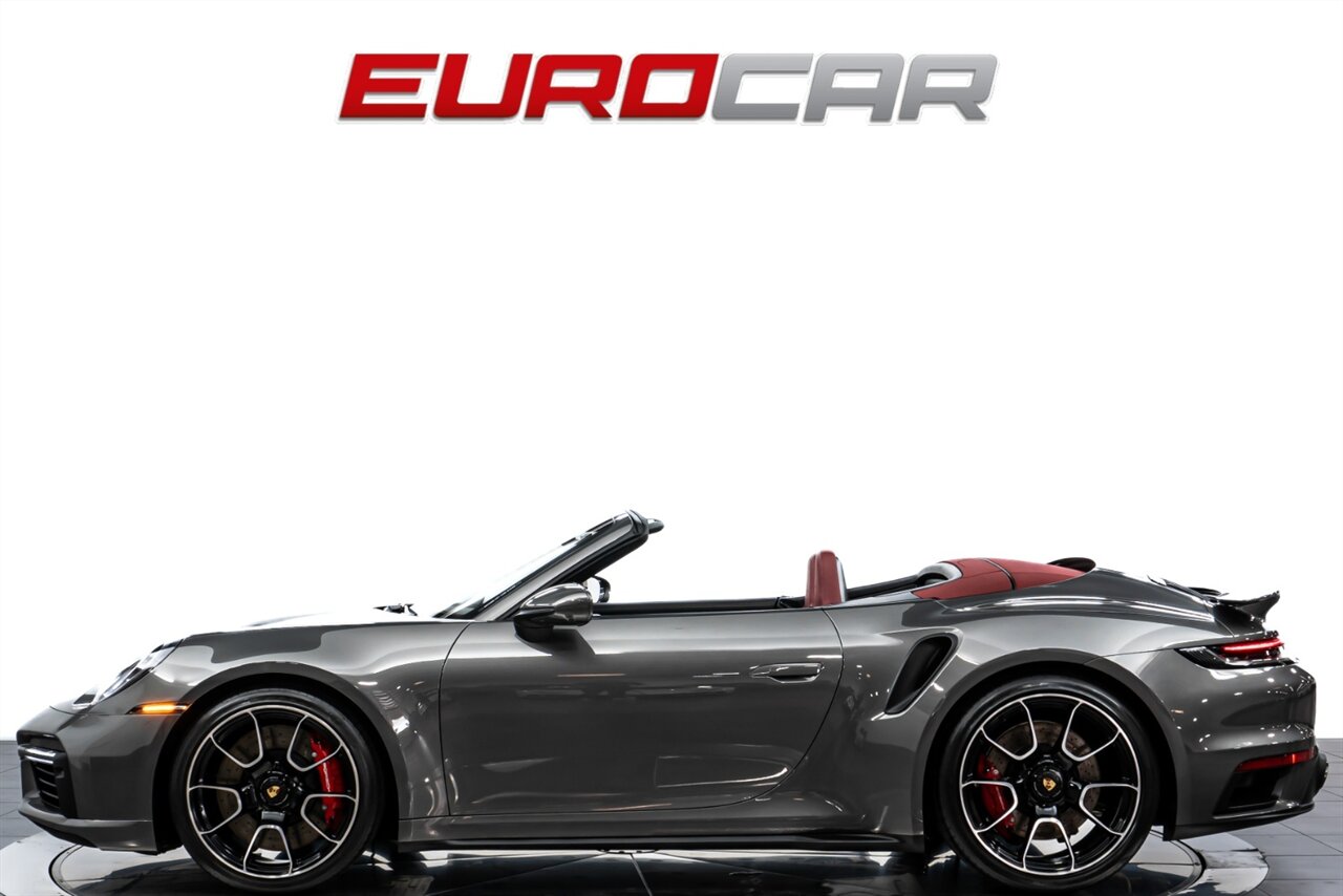 2021 Porsche 911 Turbo *SPORT EXHAUST SYSTEM * FRONT AXLE LIFT SYSTEM* - Photo 2 - Costa Mesa, CA 92626
