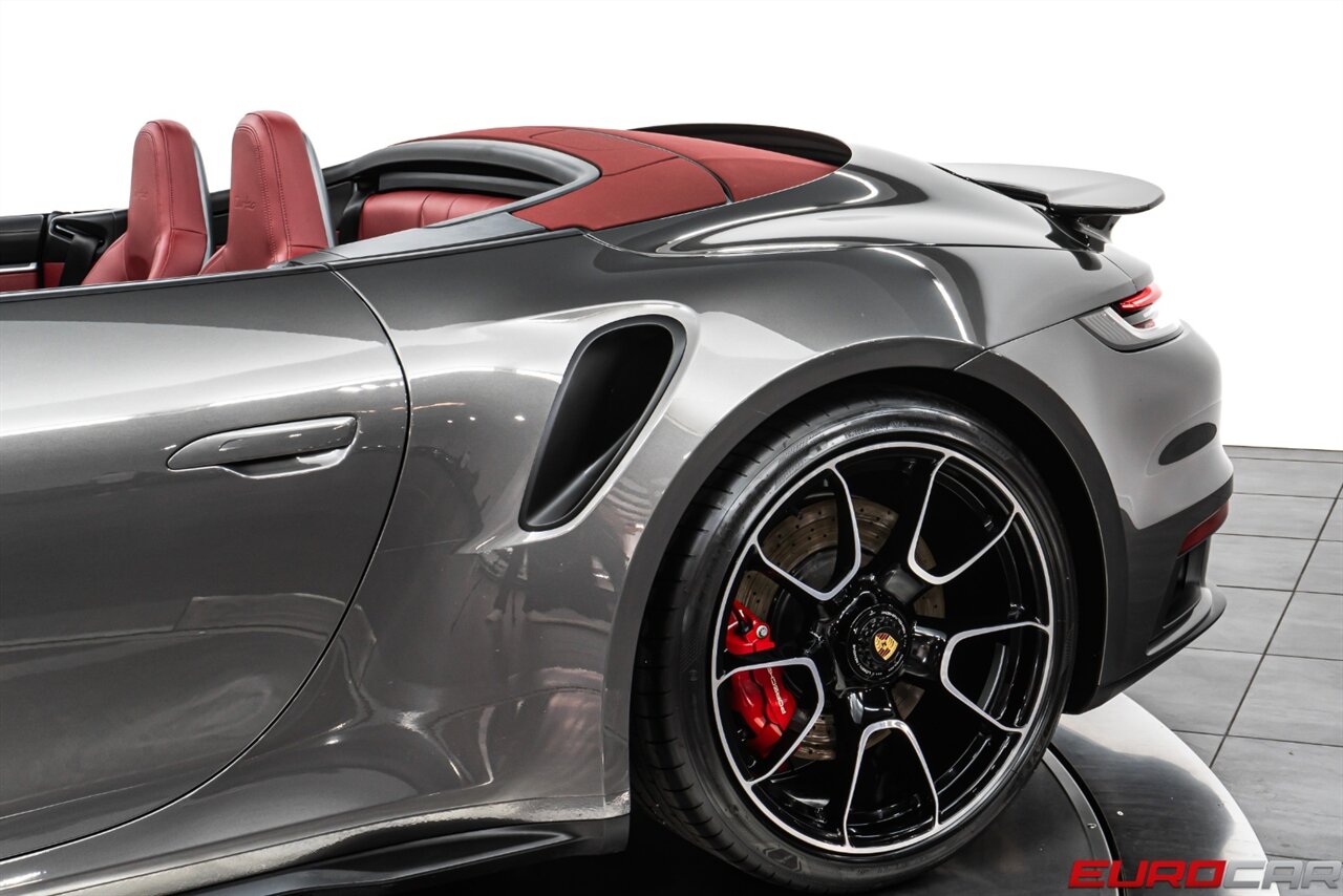 2021 Porsche 911 Turbo *SPORT EXHAUST SYSTEM * FRONT AXLE LIFT SYSTEM* - Photo 18 - Costa Mesa, CA 92626