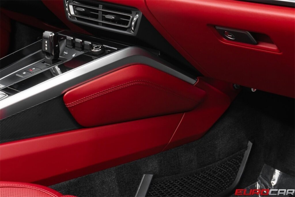 2021 Porsche 911 Turbo *SPORT EXHAUST SYSTEM * FRONT AXLE LIFT SYSTEM* - Photo 40 - Costa Mesa, CA 92626