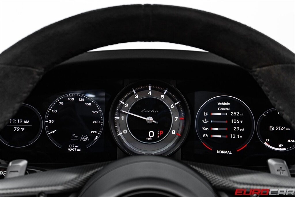 2021 Porsche 911 Turbo *SPORT EXHAUST SYSTEM * FRONT AXLE LIFT SYSTEM* - Photo 31 - Costa Mesa, CA 92626
