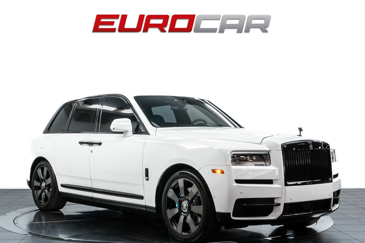 2023 Rolls-Royce Cullinan  *UNLIMITED MILEAGE WARRANTY FROM FACTORY * 436,075.00 MSRP * SHOOTING STARS * REAR THEATER* - Photo 9 - Costa Mesa, CA 92626