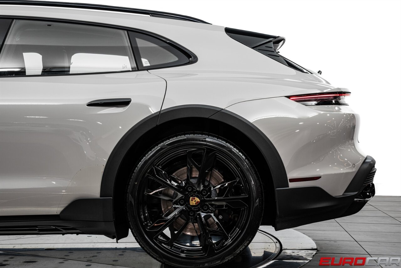 2024 Porsche Taycan Turbo Cross Turismo *MASSIVE MSRP $225,484 * DELIVERY MILES* - Photo 15 - Costa Mesa, CA 92626