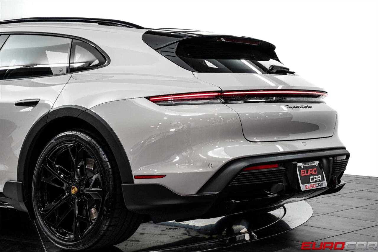 2024 Porsche Taycan Turbo Cross Turismo *MASSIVE MSRP $225,484 * DELIVERY MILES* - Photo 16 - Costa Mesa, CA 92626