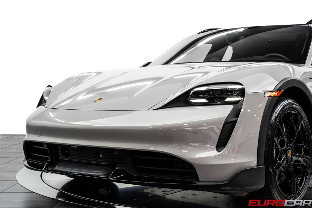 2024 Porsche Taycan Turbo Cross Turismo *MASSIVE MSRP $225,484 * DELIVERY MILES* - Photo 11 - Costa Mesa, CA 92626
