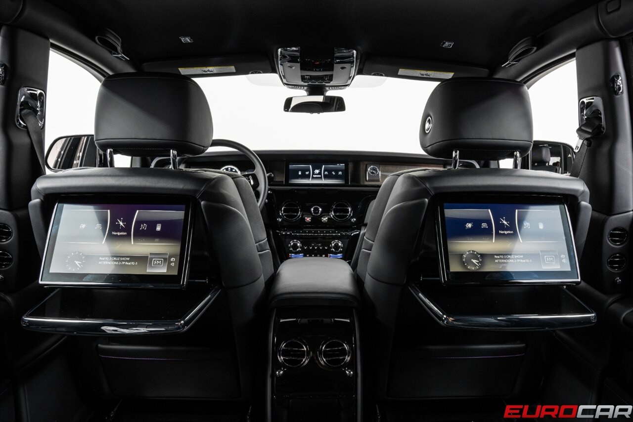 2024 Rolls-Royce Phantom *CUSTOM WHEELS * HIGH MSRP $604,200* - Photo 24 - Costa Mesa, CA 92626
