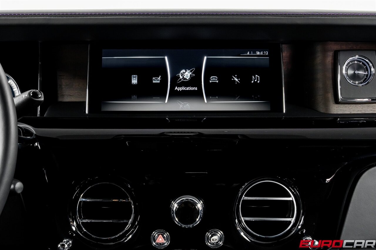 2024 Rolls-Royce Phantom  *CUSTOM WHEELS * HIGH $604,200 MSRP* - Photo 30 - Costa Mesa, CA 92626