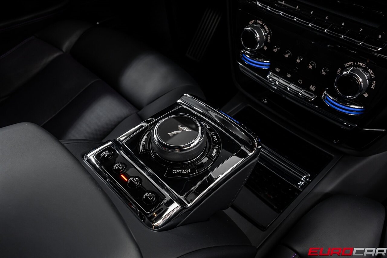 2024 Rolls-Royce Phantom  *CUSTOM WHEELS * HIGH $604,200 MSRP* - Photo 32 - Costa Mesa, CA 92626