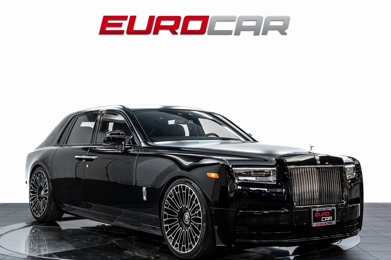 2024 Rolls-Royce Phantom  *CUSTOM WHEELS * HIGH $604,200 MSRP* - Photo 9 - Costa Mesa, CA 92626