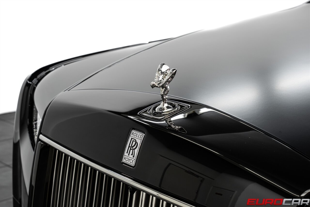 2024 Rolls-Royce Phantom *CUSTOM WHEELS * HIGH MSRP $604,200* - Photo 11 - Costa Mesa, CA 92626